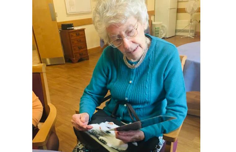 ROYAL MINT MUSEUM DELIGHTS RESIDENTS AT HUNTERS DOWN CARE HOME 