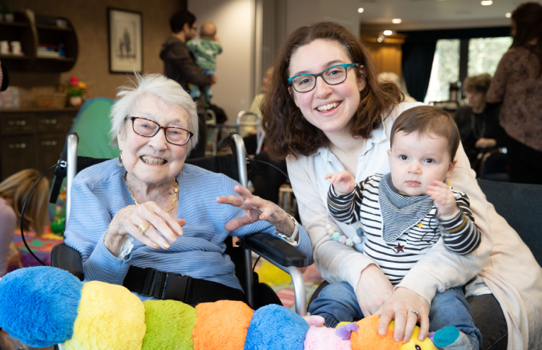 [L-R] Margaret Grunfeld, Beth Saffer and Saffy Mathews.