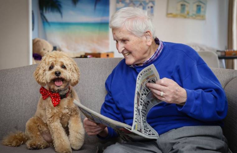 CARE HOME RESIDENTS ENJOY NATIONAL PET DAY 
