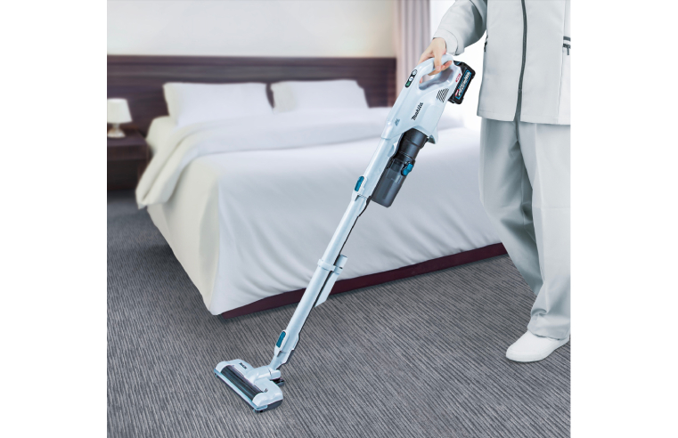 MAKITA EXPANDS ITS VACUUM CLEANER RANGE WITH A NEW 40VMAX STICK VACUUM